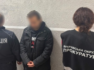 Правоохоронці завершили досудове розслідування у справі щодо 49-річного іноземця, якого обвинувачують у вчиненні тяжких злочинів проти неповнолітньої. Обвинувальний акт уже скеровано до суду.