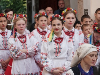 В Ужгороді стартував фестиваль культурного розмаїття «Шовкова косиця»