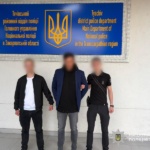 У Тячеві чоловік наїхав автомобілем на поліцейського під час перевірки документів