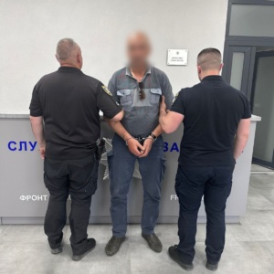 На Берегівщині затримали уродженця рф за підозрою у пограбуванні чоловіка