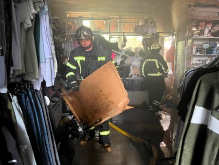 В Іршаві під час обідньої перерви загорівся магазин