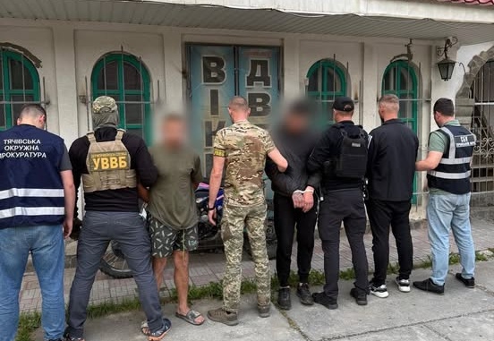 За 4000 доларів через Тису: на Рахівщині викрили двох організаторів незаконного переправлення чоловіків до Румунії