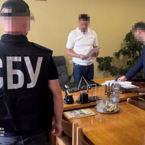 На Закарпатті депутат райради та медики привласнили 9,5 млн грн на «лікуванні» неіснуючих пацієнтів – СБУ