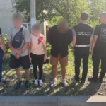 На Закарпатті затримали 21-річну переправницю та її 18-річного спільника: за переправлення до Румунії вимагали $5000
