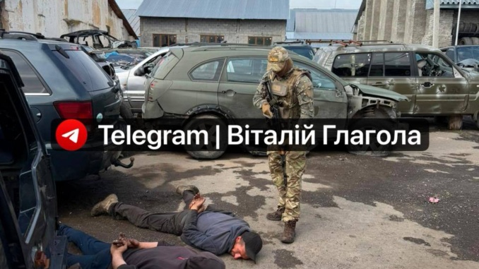 На Закарпатті затримали підприємця за підозрою у продажі автомобілів, ввезених як гуманітарна допомога для ЗСУ
