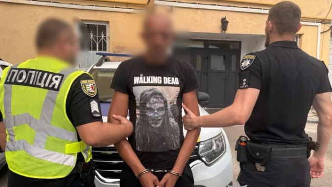 На Берегівщині чоловік зарубав товариша сокирою та майже добу ховався в лісі