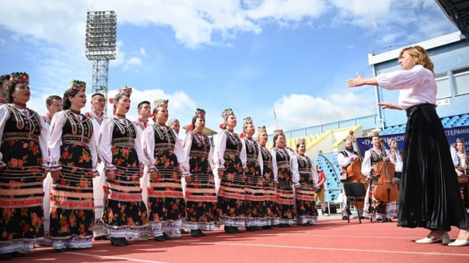 Закарпатський народний хор отримав статус національного