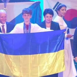Закарпатець здобув золото на Міжнародній хімічній олімпіаді та увійшов до топ-40 світу