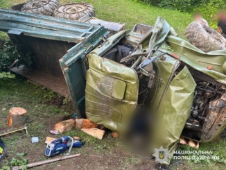 На Рахівщині перекинулася вантажівка: загинув 38-річний пасажир, водій у реанімації