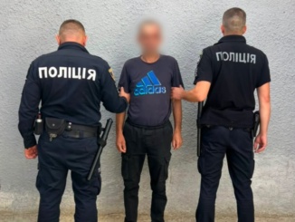 На Хустщині чоловік жорстоко побив матір