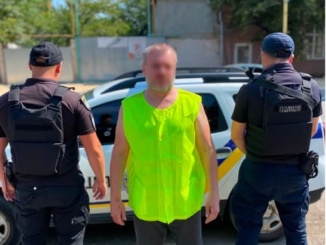 В Ужгороді затримали чоловіка, який посеред вулиці напав на 62-річну жінку