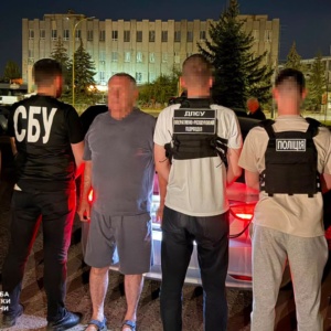 На Закарпатті викрили дві схеми незаконного переправлення ухилянтів за кордон