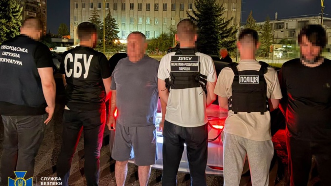 На Закарпатті викрили дві схеми незаконного переправлення ухилянтів за кордон