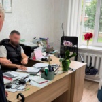 На Закарпатті голову ЛКК підозрюють в отриманні $1000 за фіктивний висновок