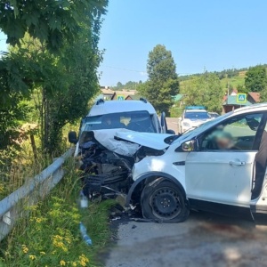 На Рахівщині в ДТП постраждали семеро людей, серед них — двоє 10-річних дітей