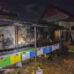 У Мукачеві вночі горіла споруда з інструментами для бджільництва