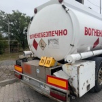 На Закарпатті в автоцистерні знайшли понад 28 тисяч пачок контрабандних сигарет