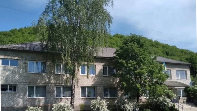Школи без документів: прокуратура через суд зобов’язала громади оформити майно