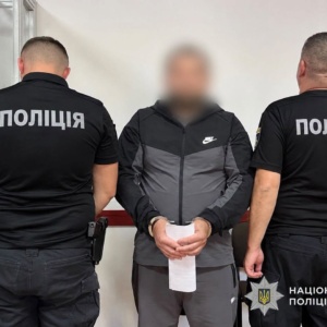 На Закарпатті затримали чоловіка, якого підозрюють у розбещенні 12-річної падчерки