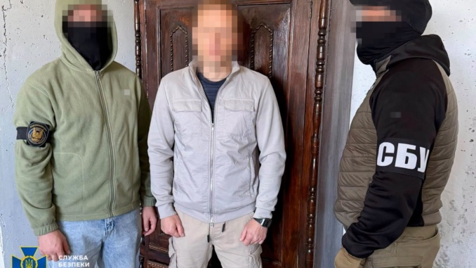 Мобілізувався до десантників за завданням ФСБ: СБУ затримала ексадвоката